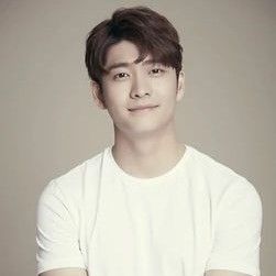 Behind-the-scenes cut of Kang Taeoh