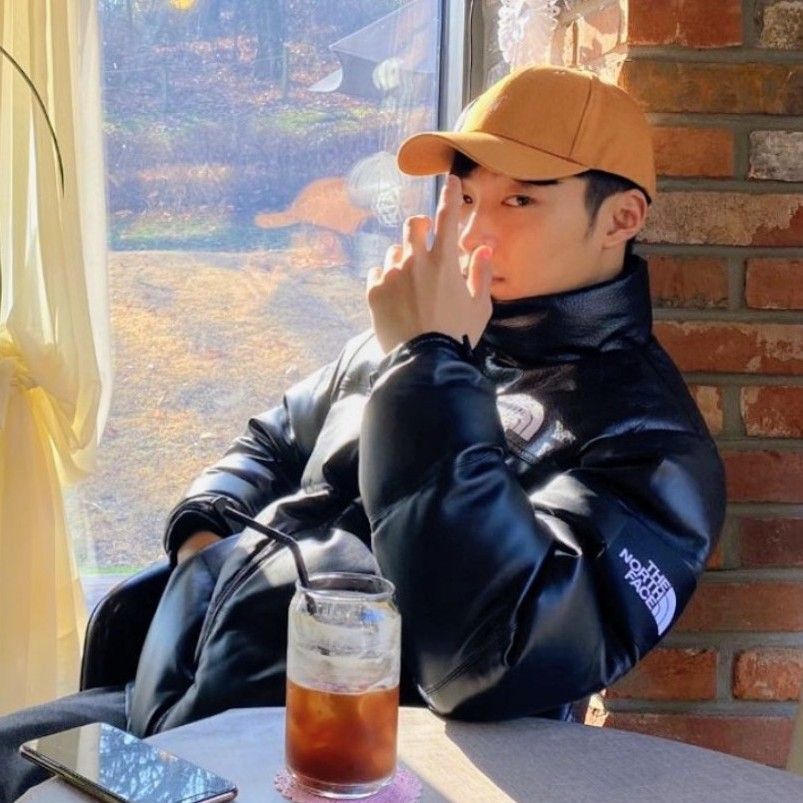 Behind-the-scenes cut of Woo Dohwan