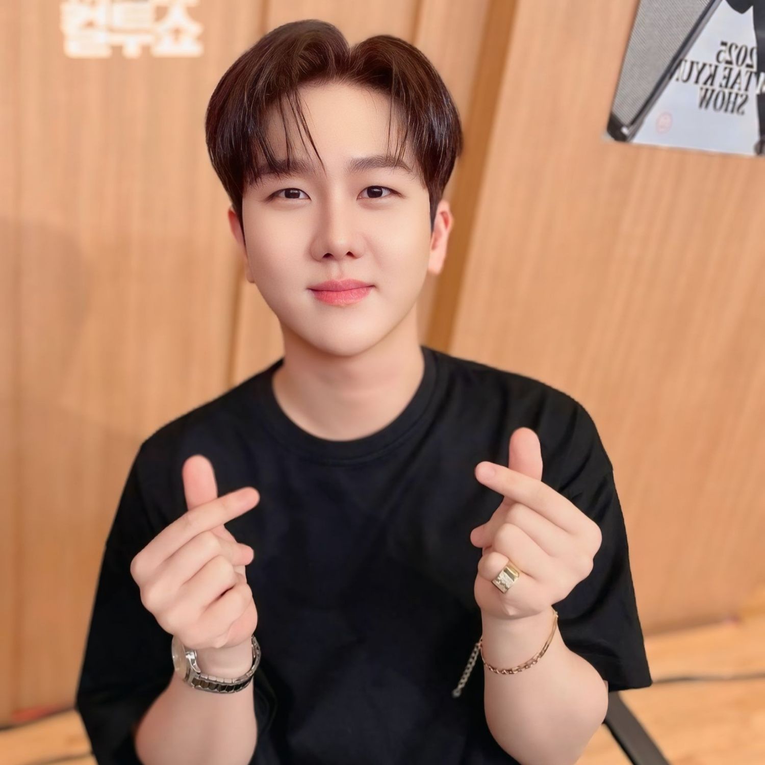 Behind-the-scenes cut of Kim Soochan