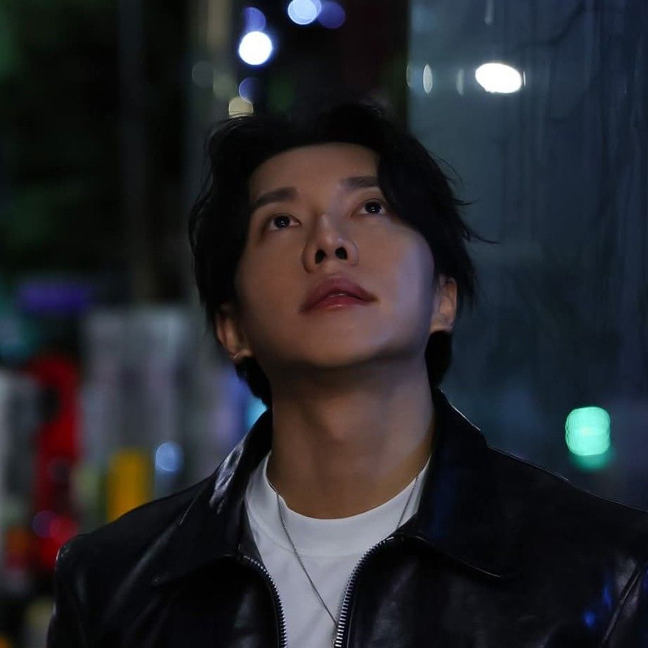 粉丝拍下的李升基瞬间