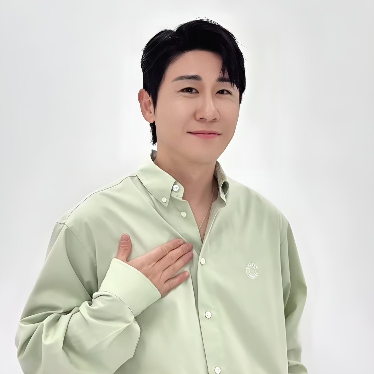 Latest photo of Young Tak