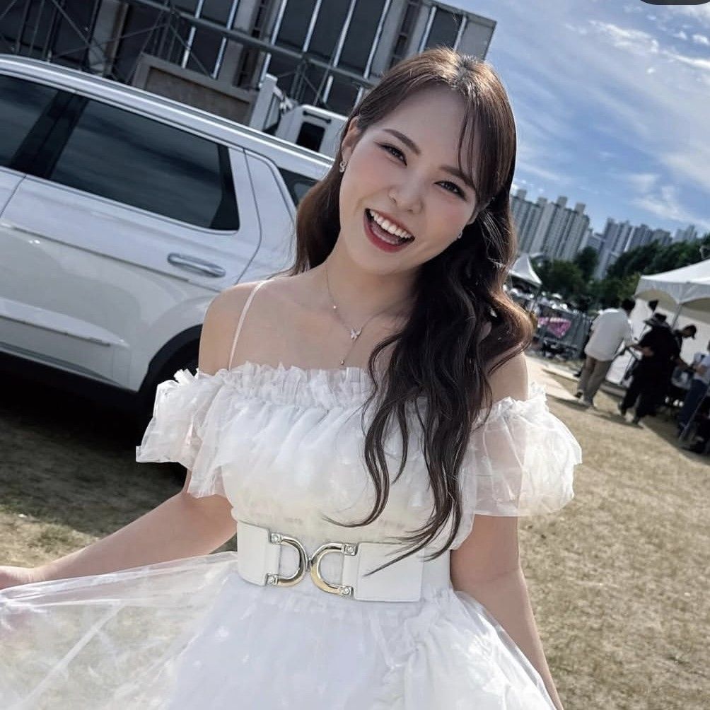 Foto terbaru dari Miss Kim