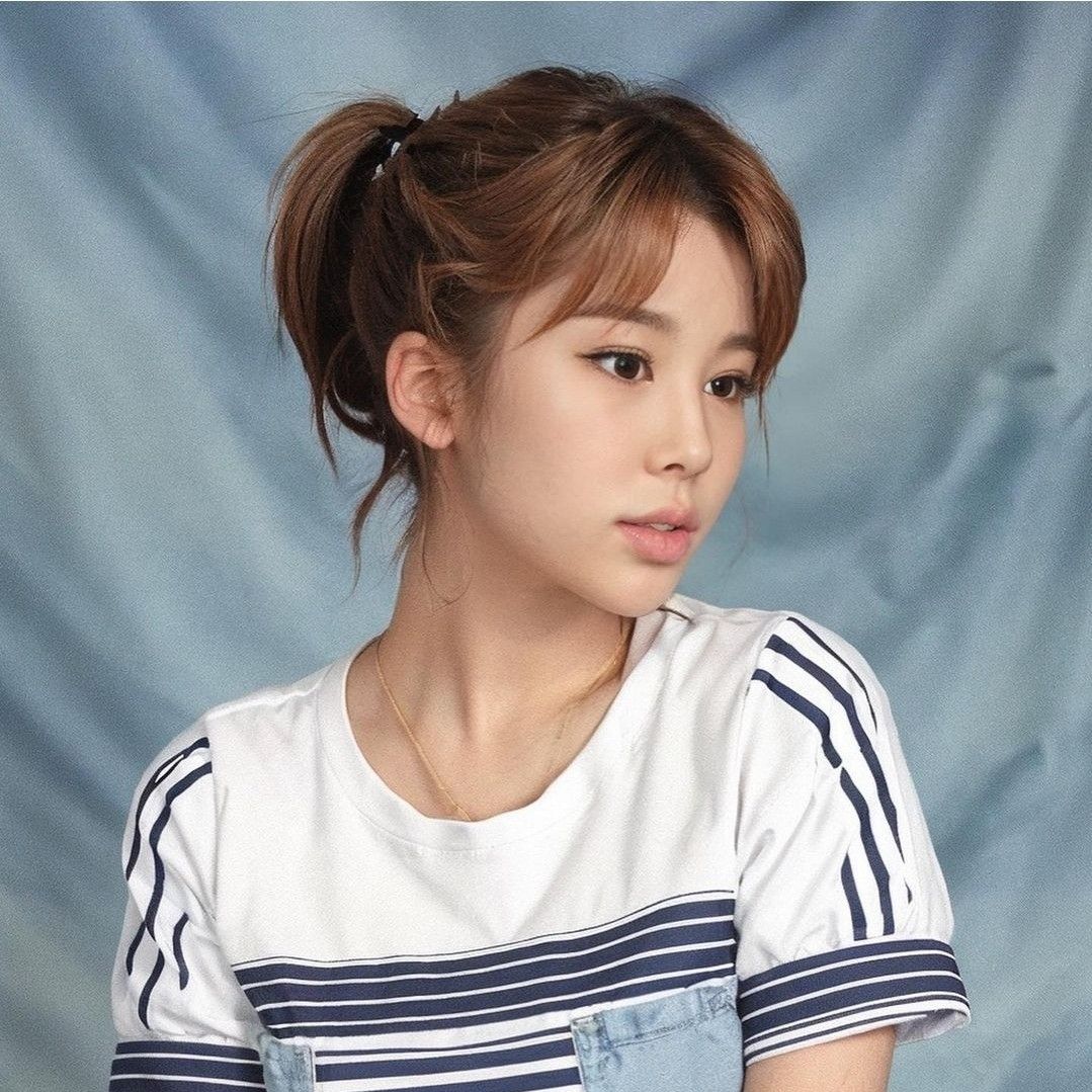 Recent activity shot of Kim Soyou