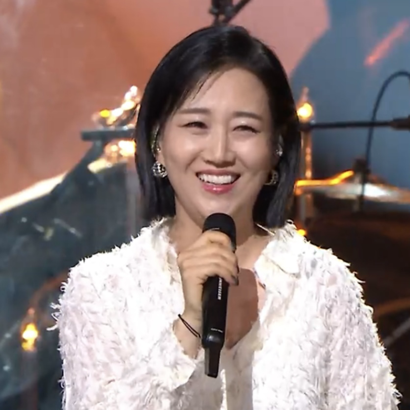 Behind-the-scenes cut of Jang Yoonjeong