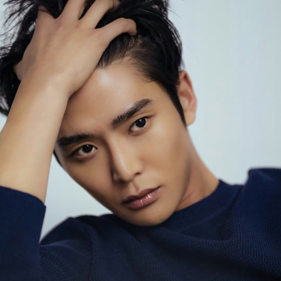 Recent activity shot of Rowoon