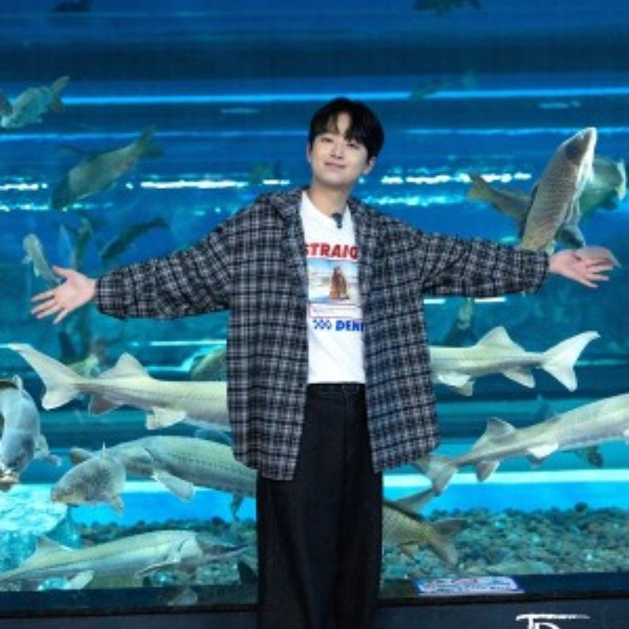 Momen yang diabadikan oleh penggemar Lee Chanwon