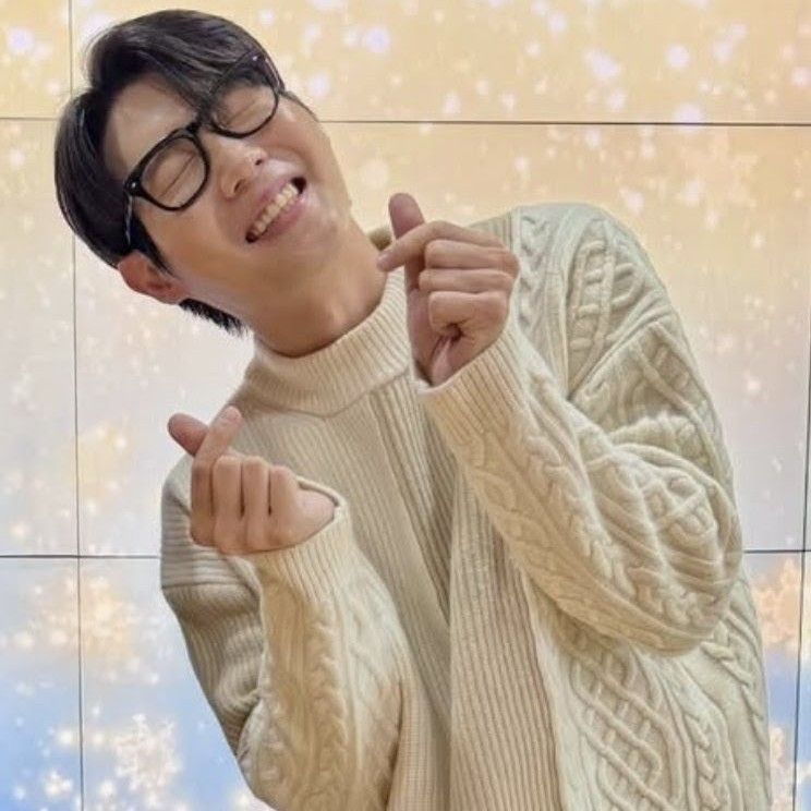 A moment captured by a fan of Son Taejin