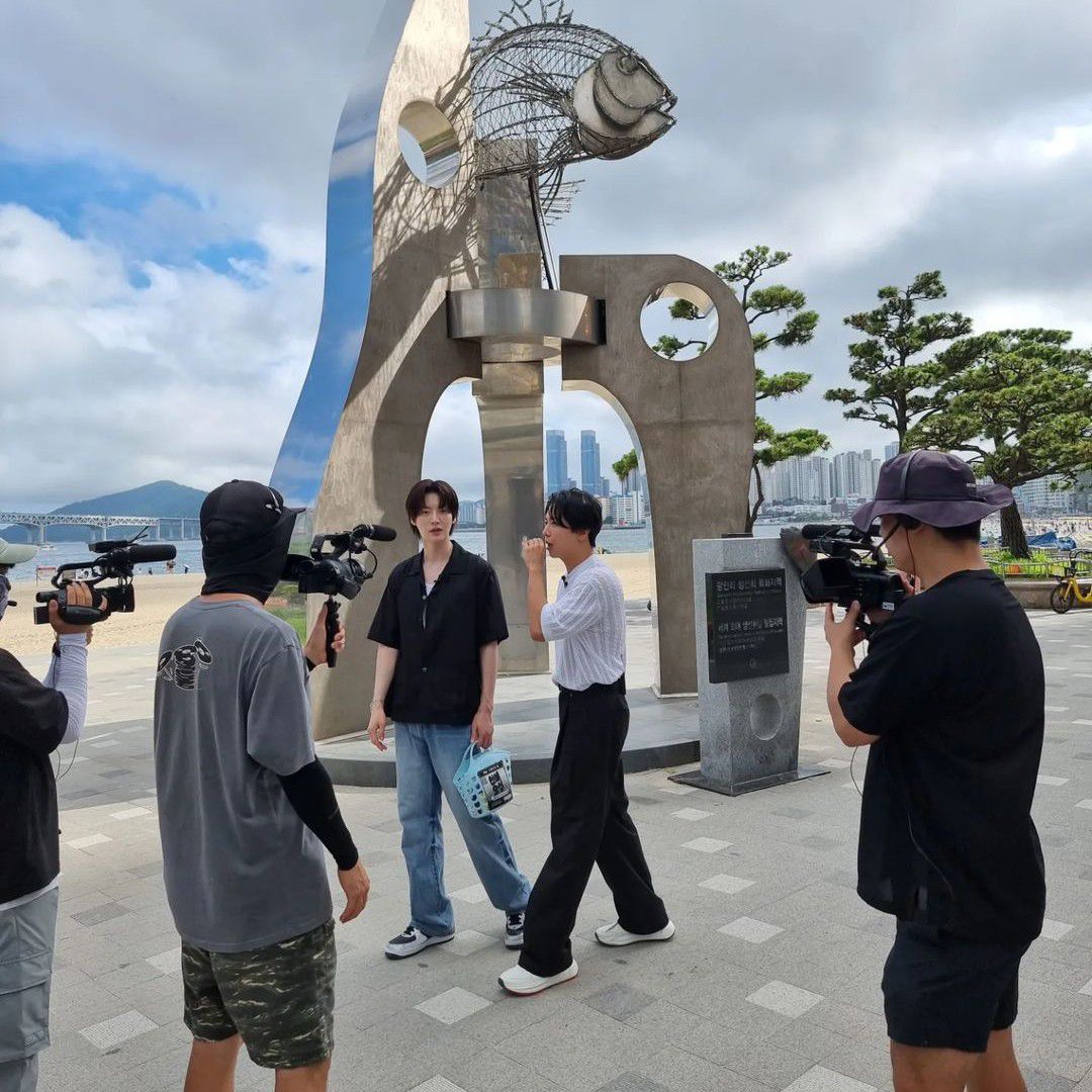 A moment captured by a fan of Jung Yonghwa