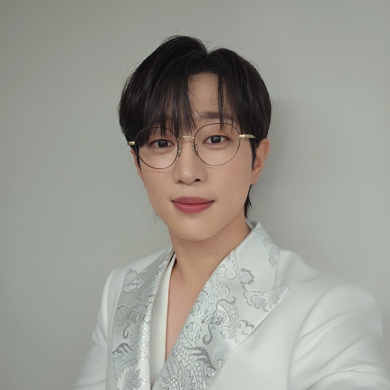 Behind-the-scenes cut of An Sunghoon