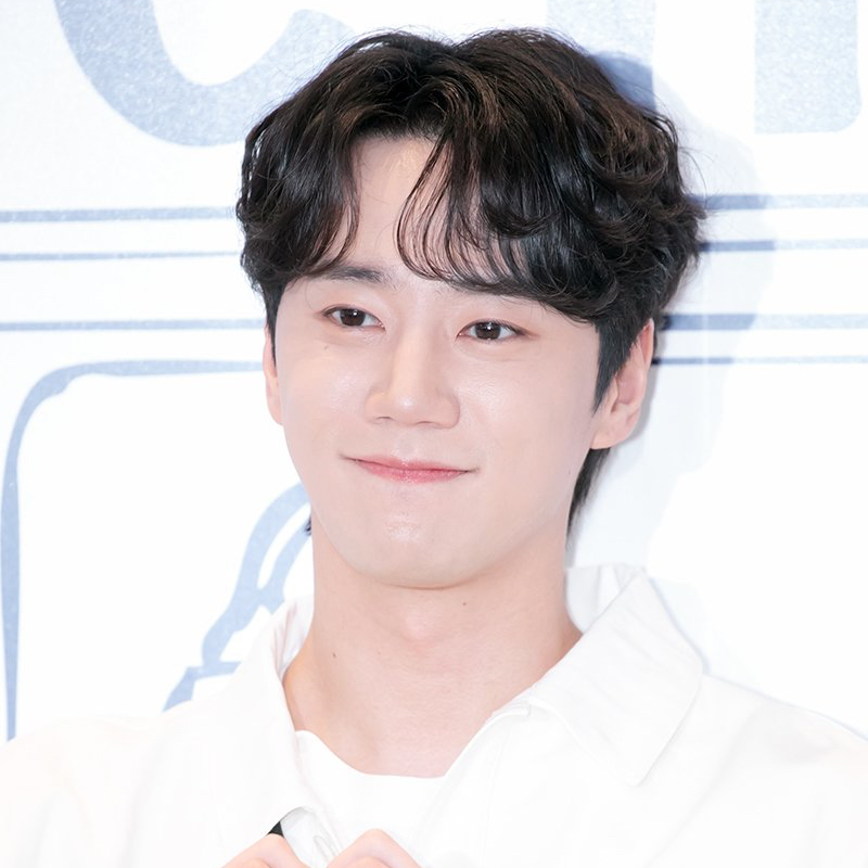 Latest photo of Lee Junyoung