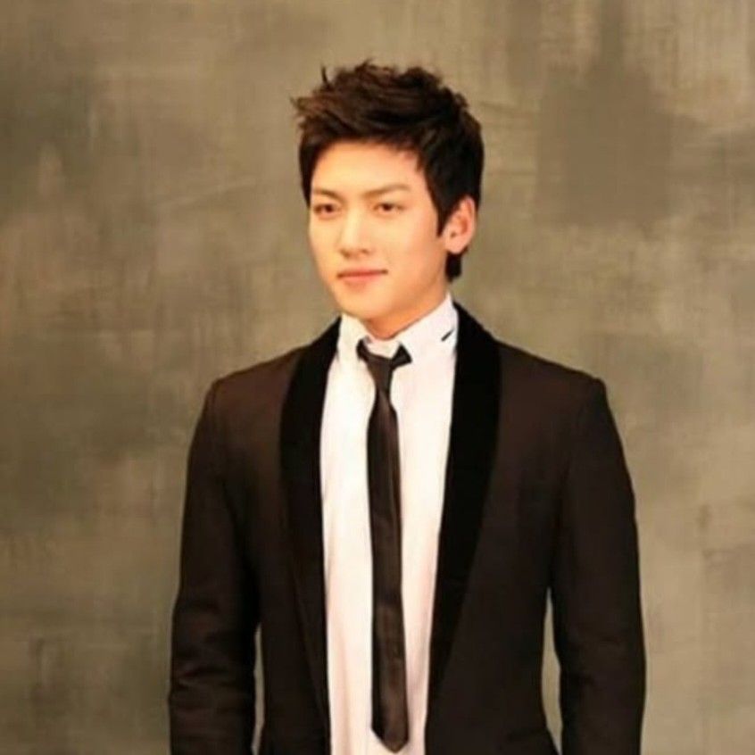 Recent activity shot of Ji Changwook