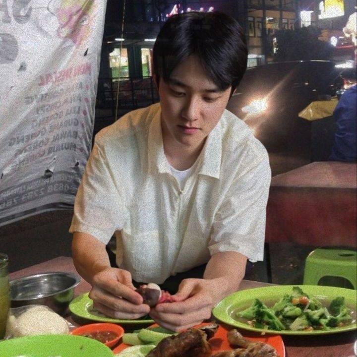 Foto terbaru dari Doh Kyungsoo (D.O.)