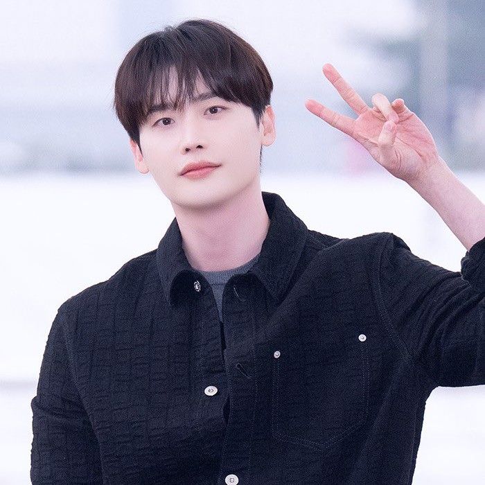 Behind-the-scenes cut of Lee Jongsuk