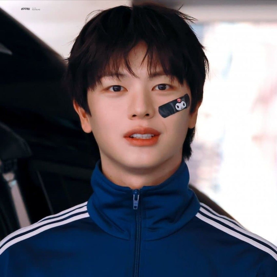 Latest photo of Yook Sungjae