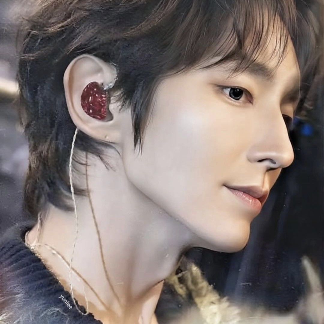 Latest photo of Lee Joongi