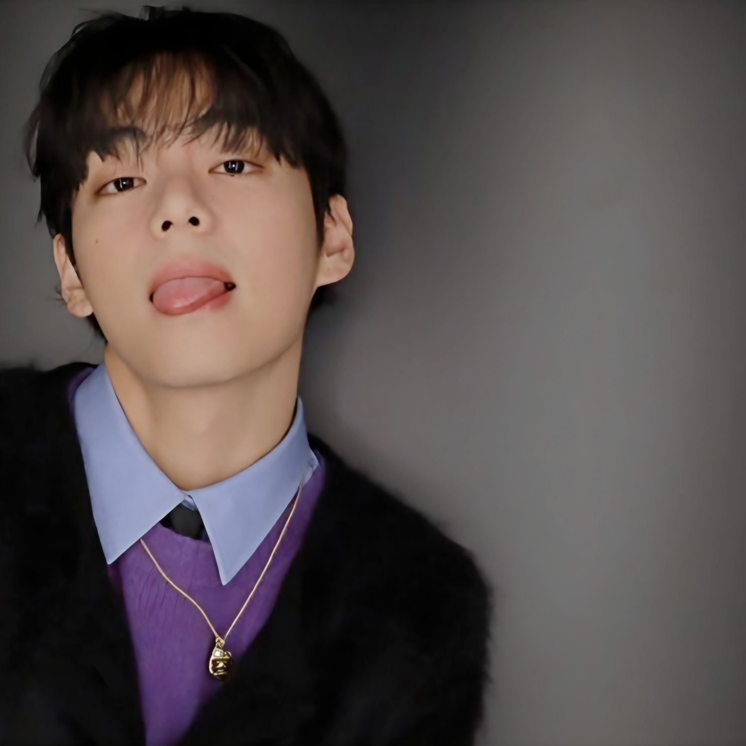 Recent activity shot of Kim Taehyung (V)