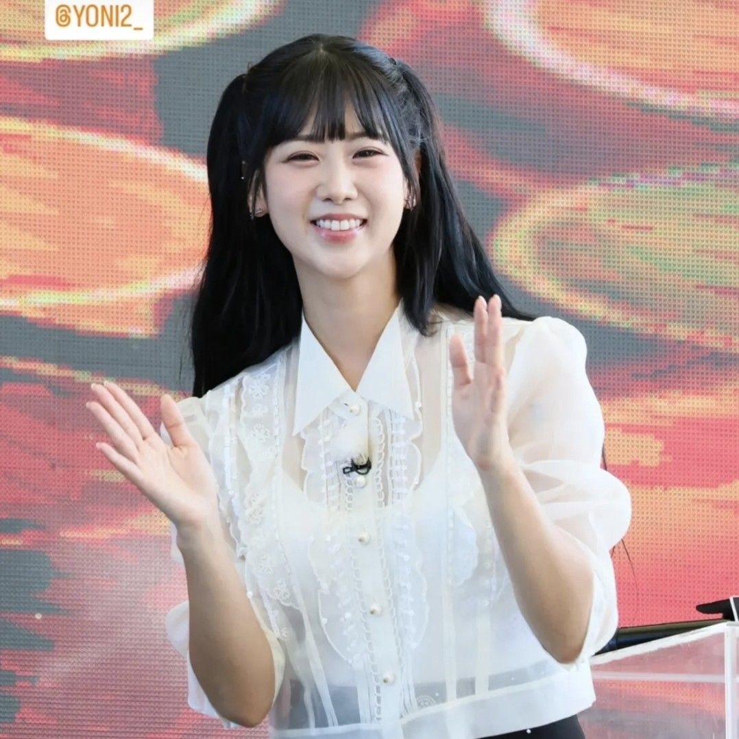 Latest photo of Kang Hyeyeon