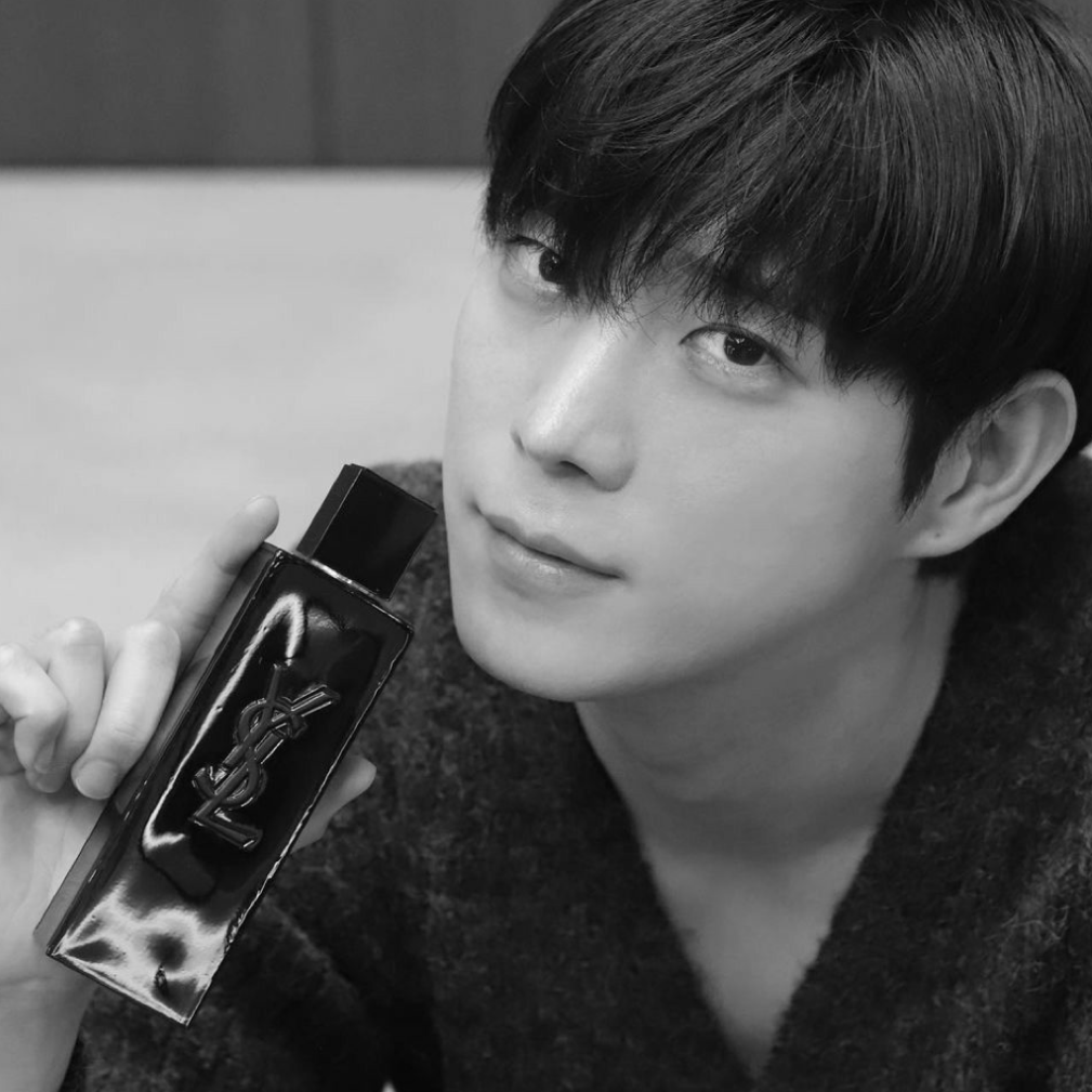 A moment captured by a fan of Kim Youngdae