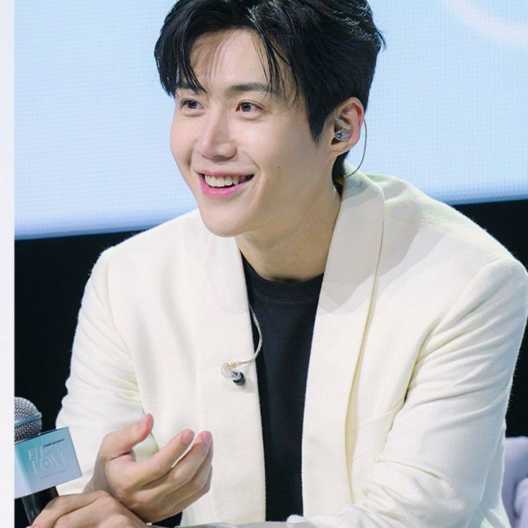 Latest photo of Kim Seonho