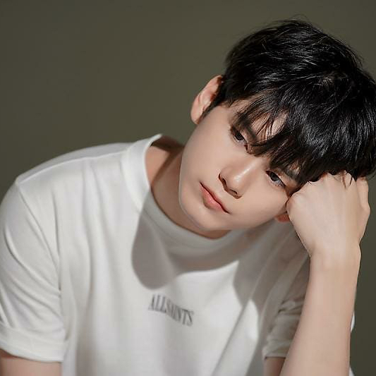 Recent activity shot of Ong Seongwu