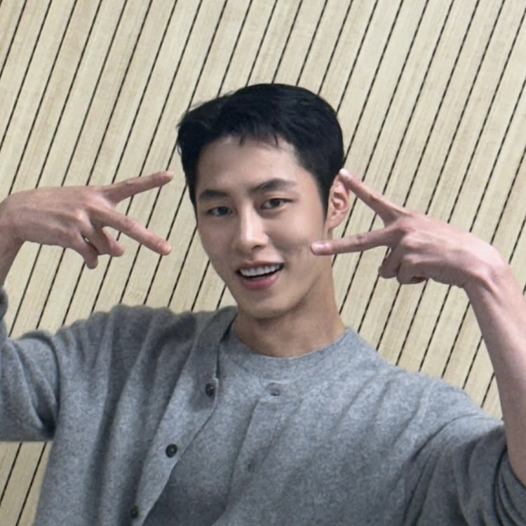 Latest photo of Lee Jaewook