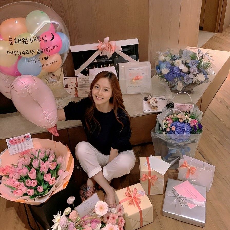 A moment captured by a fan of Moon Chaewon