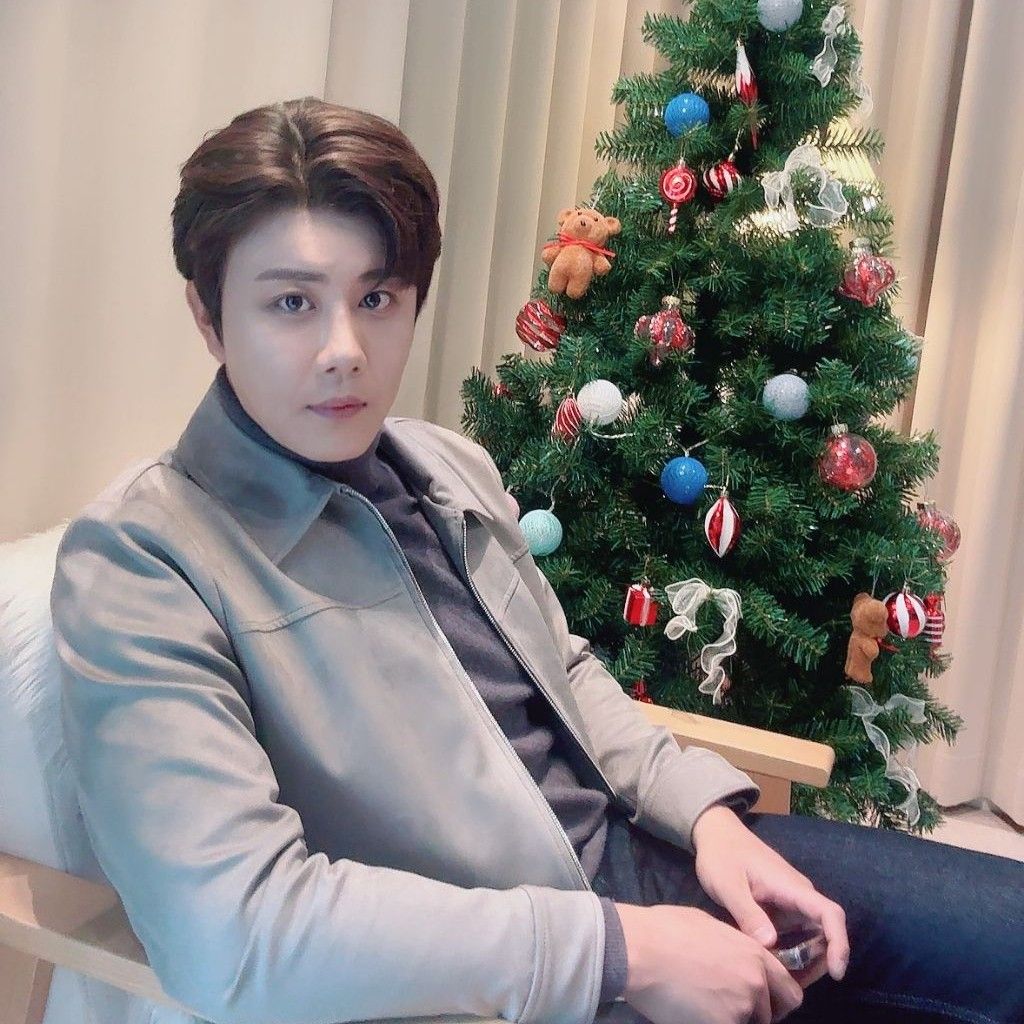 Behind-the-scenes cut of Jin Haesung