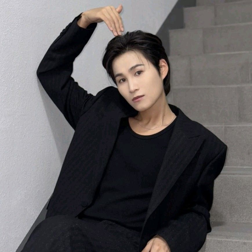 粉丝拍下的金熙栽瞬间