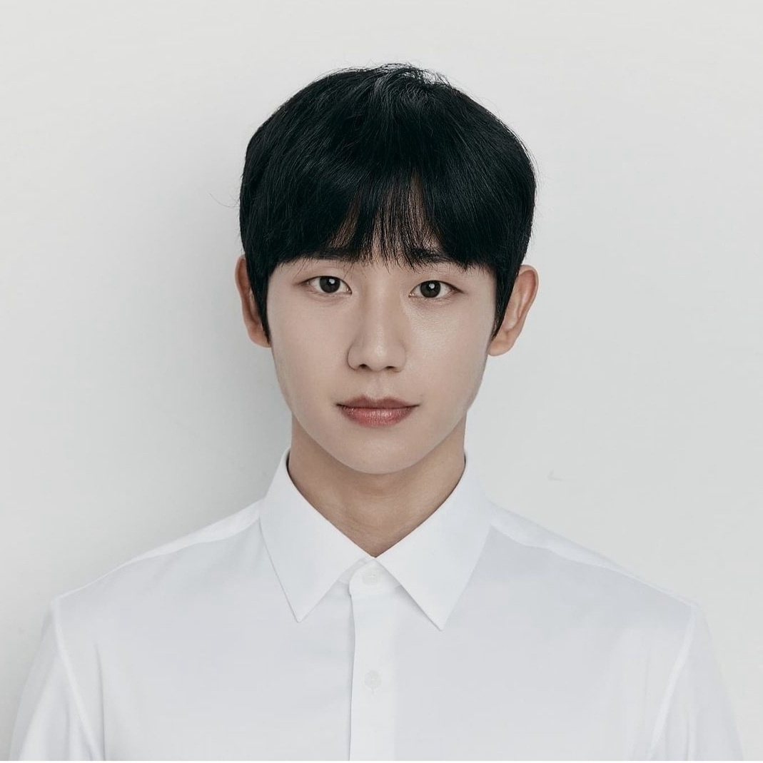 Latest photo of Jung Haein