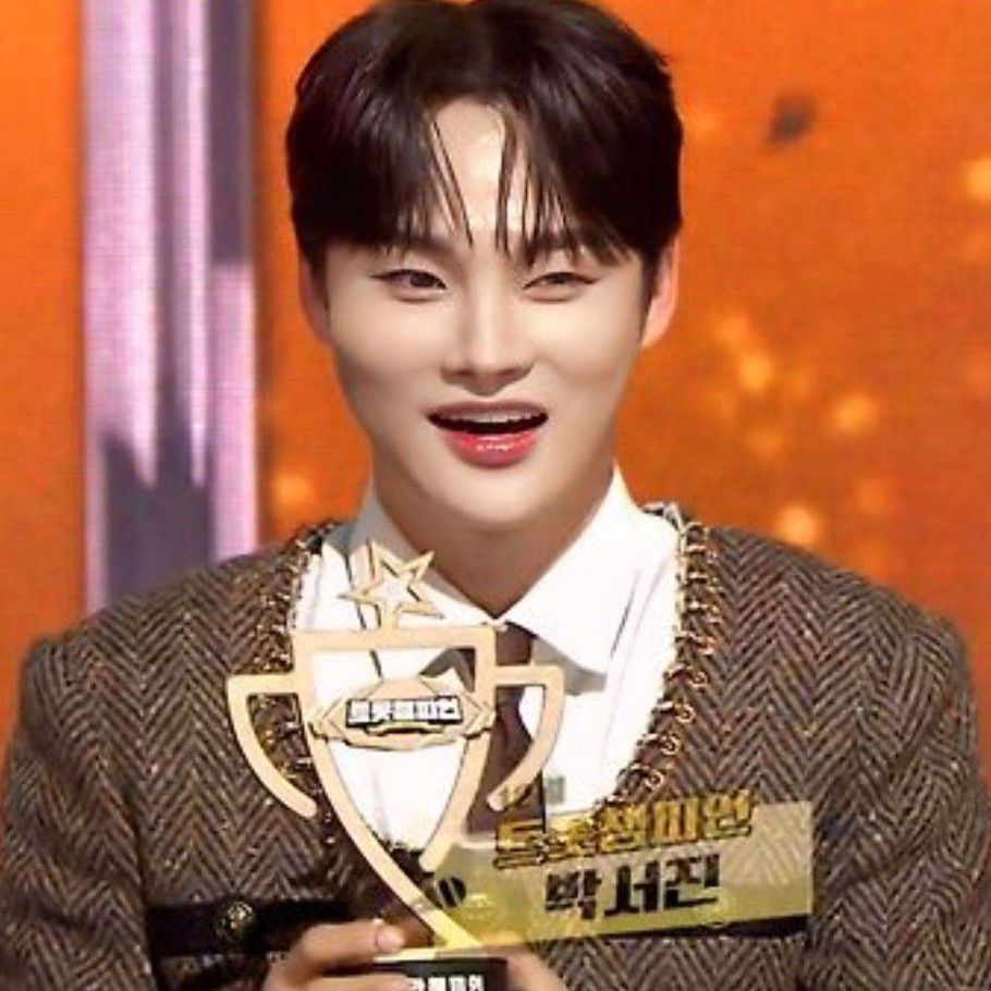 パク・ソジンの最近の活動ショット