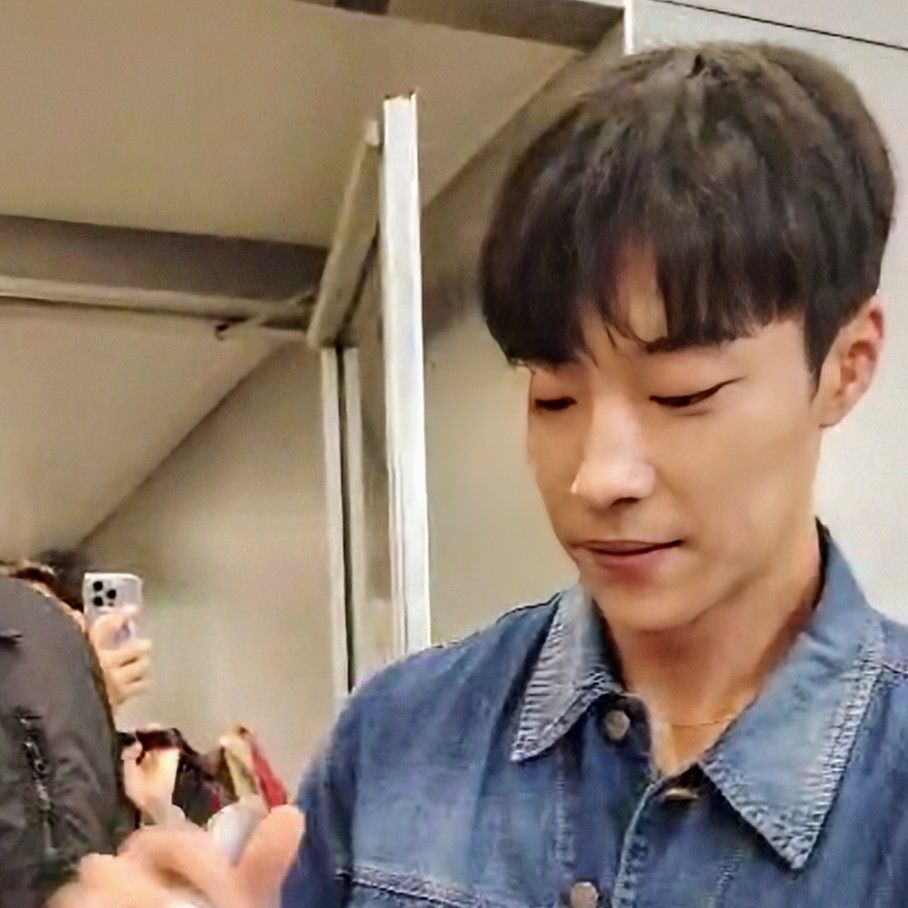 Latest photo of Woo Dohwan