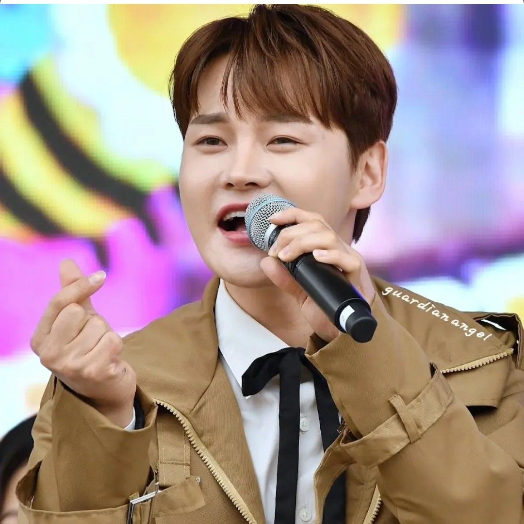박서진 최근 활동샷