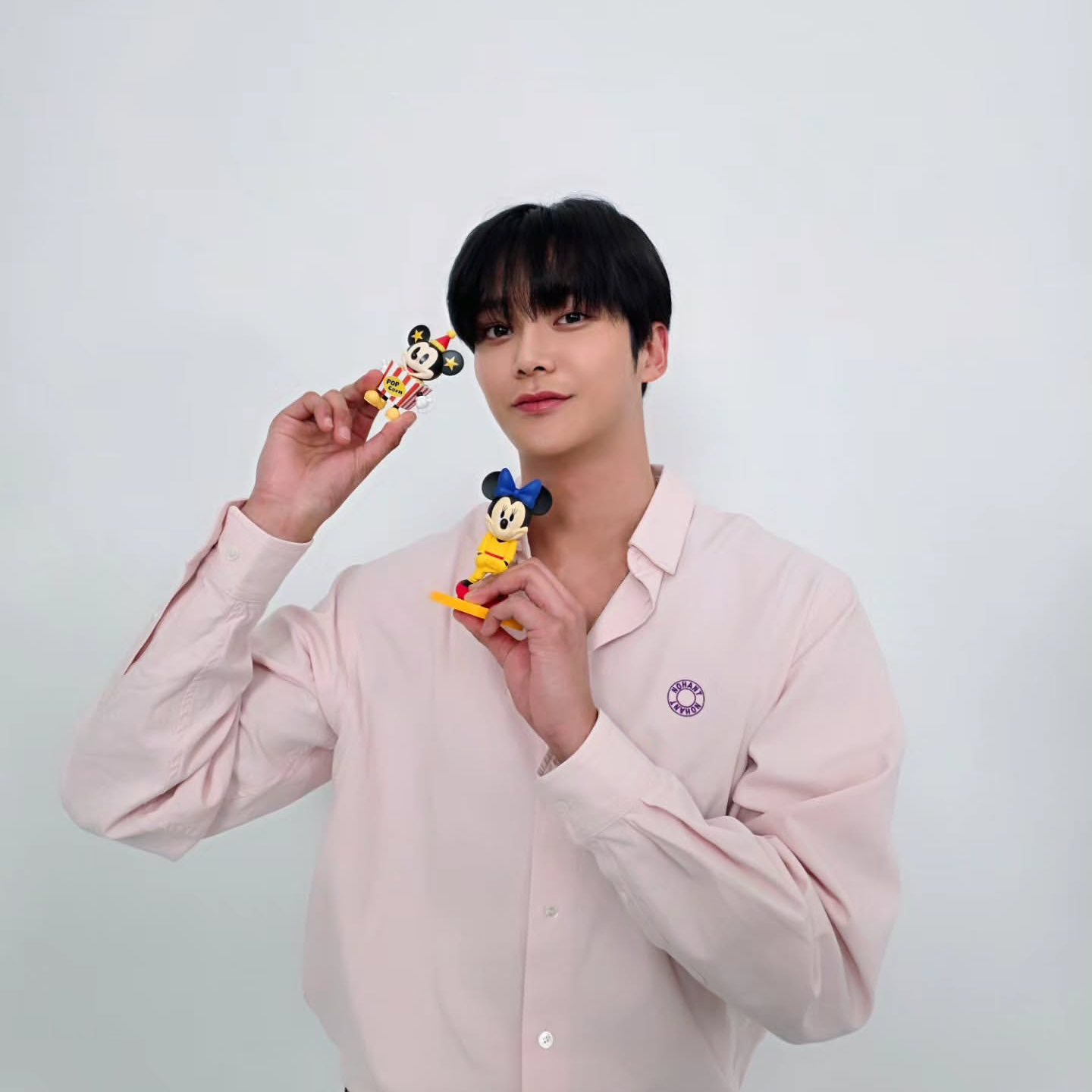 Momen yang diabadikan oleh penggemar Rowoon