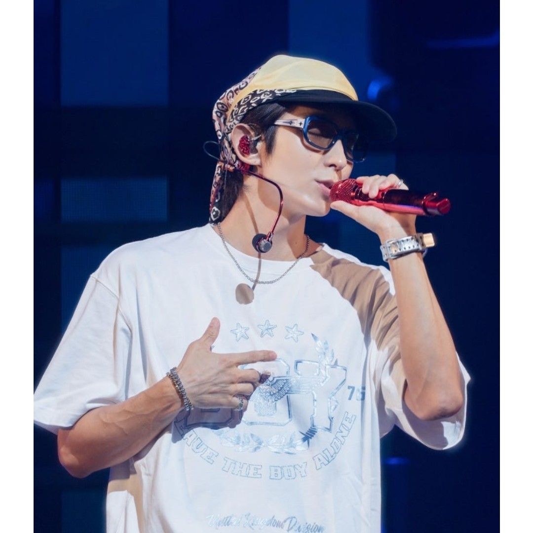 Latest photo of Lee Joongi