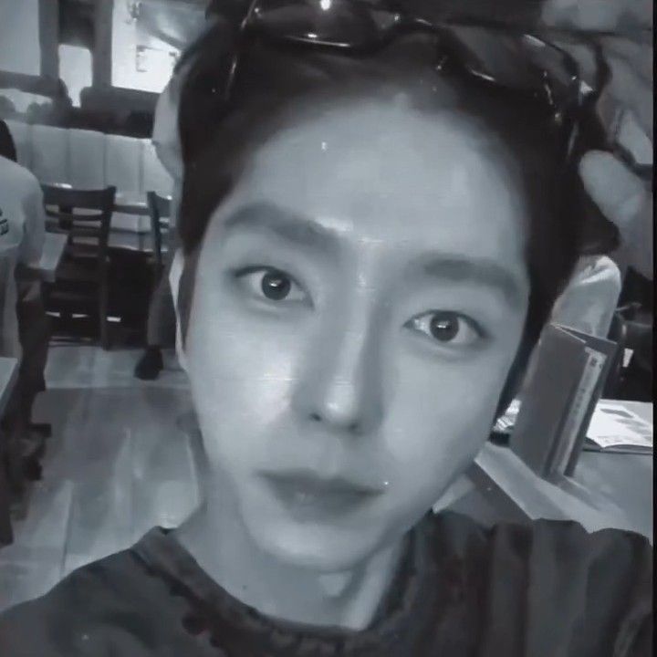 A moment captured by a fan of Lee Joongi