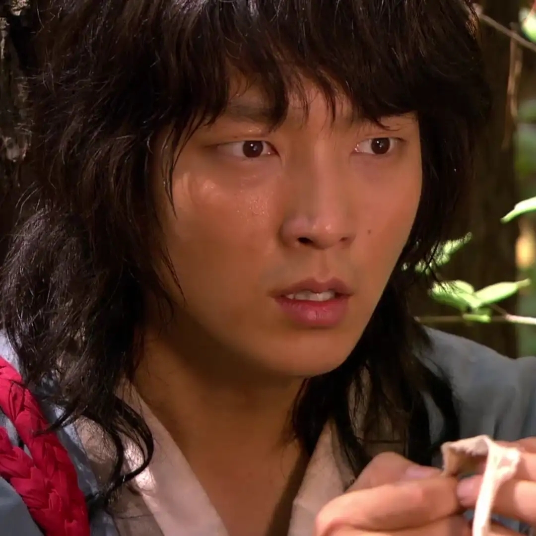 Latest photo of Lee Joongi
