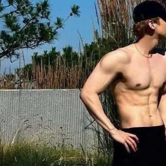 Recent activity shot of Bai Jingting