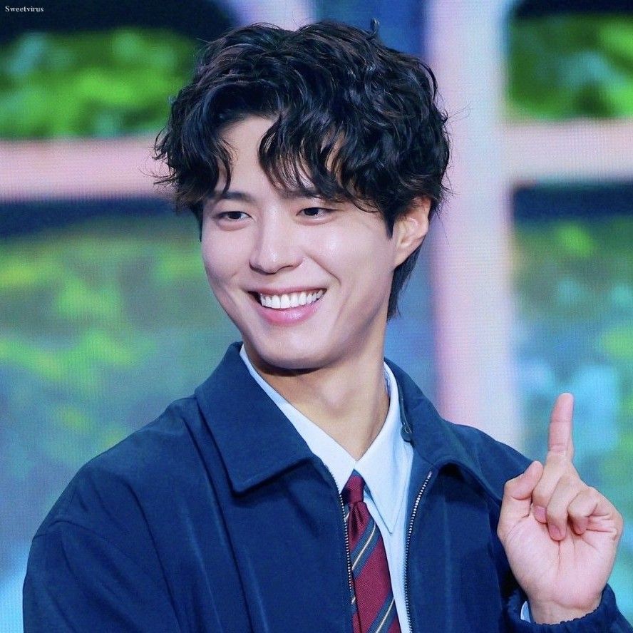 Behind-the-scenes cut of Park Bogum