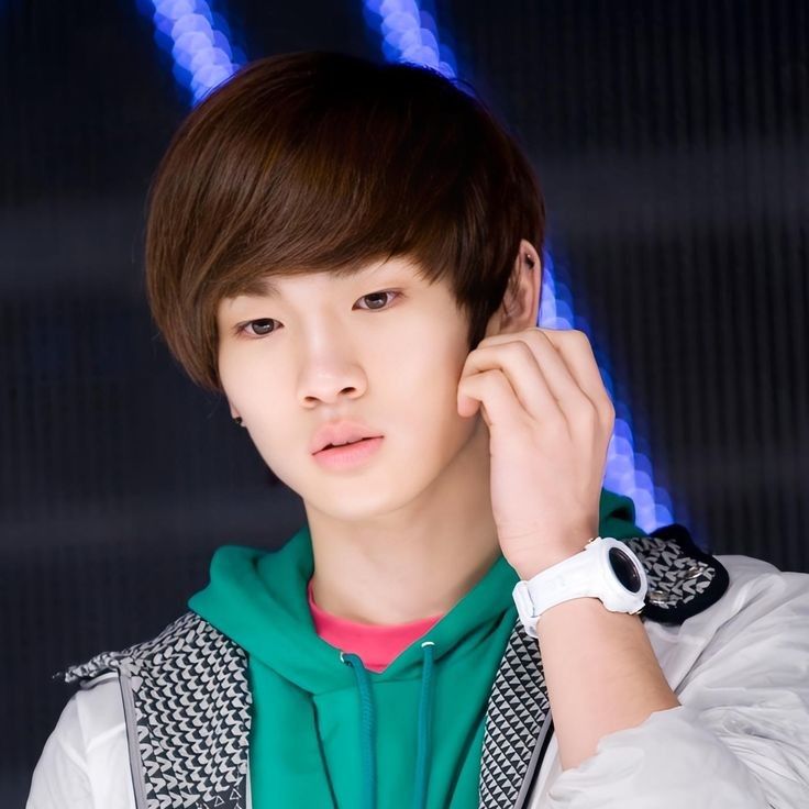 Behind-the-scenes cut of Key