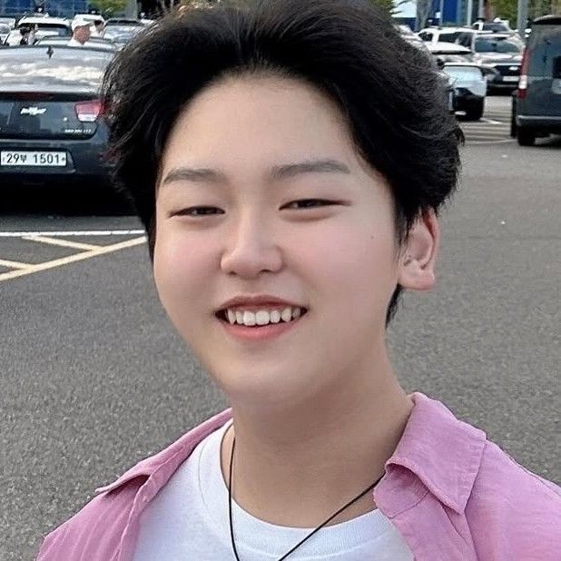 Behind-the-scenes cut of Park Sungon