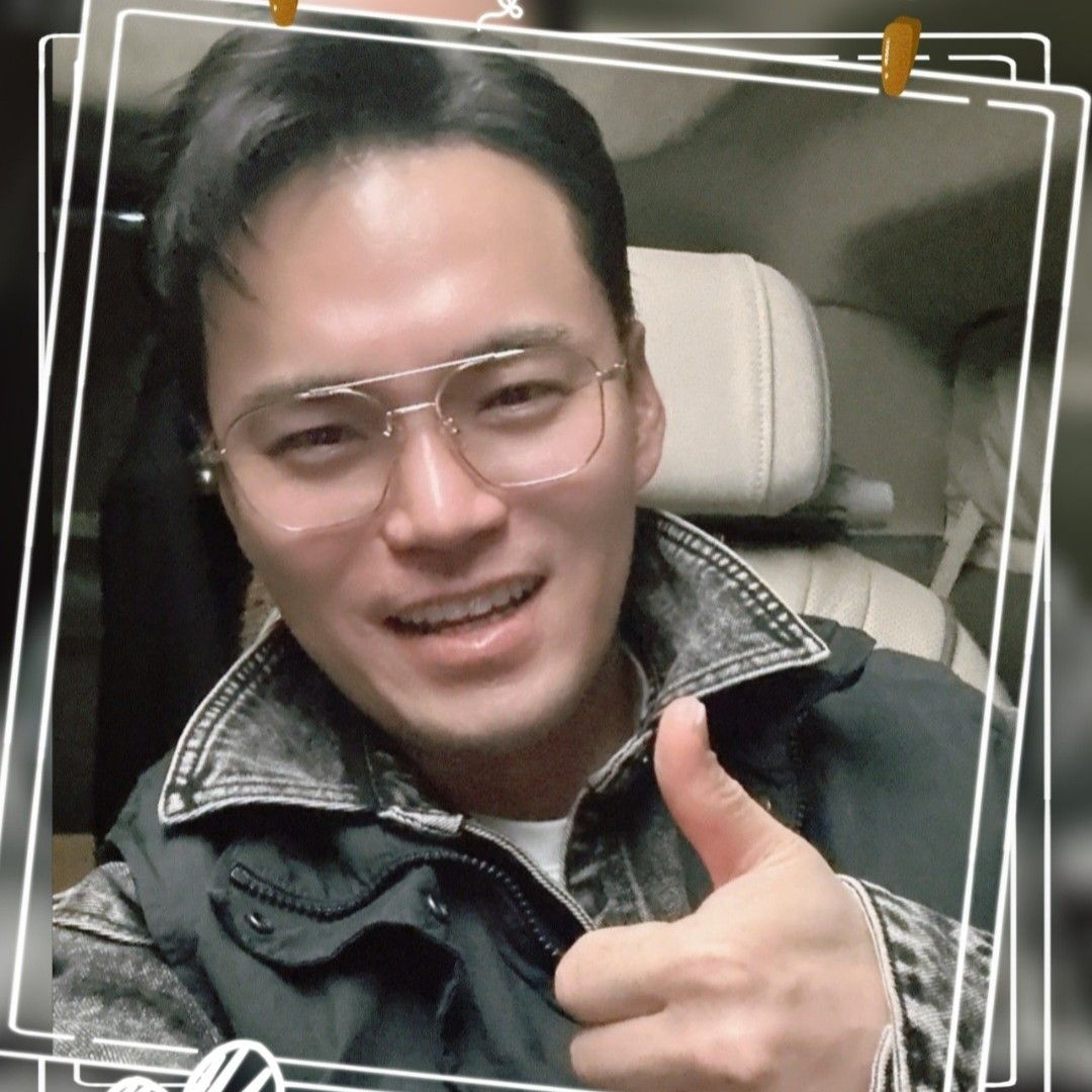 A moment captured by a fan of Lee Jung