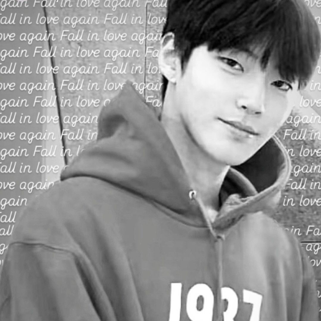 Momen yang diabadikan oleh penggemar Hwang Inyoup