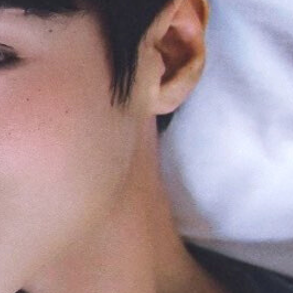 Behind-the-scenes cut of Park Jihoon
