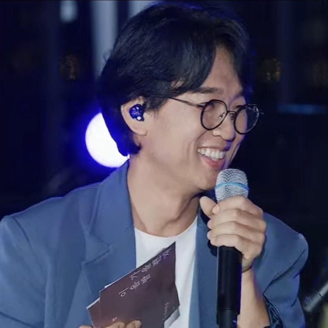 Recent activity shot of Bak Changgeun