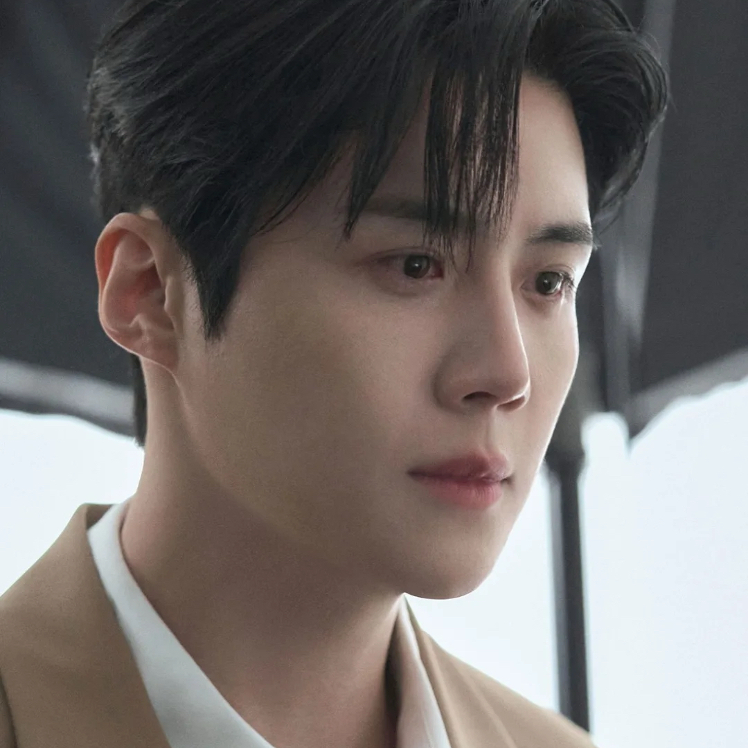 Recent activity shot of Kim Seonho