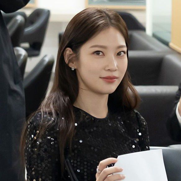 Latest photo of Gong Seungyeon