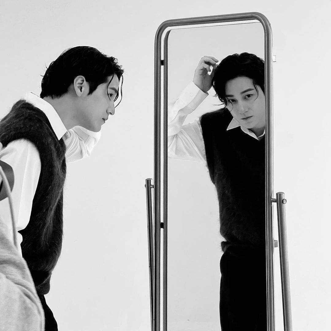 Behind-the-scenes cut of Kim Bum
