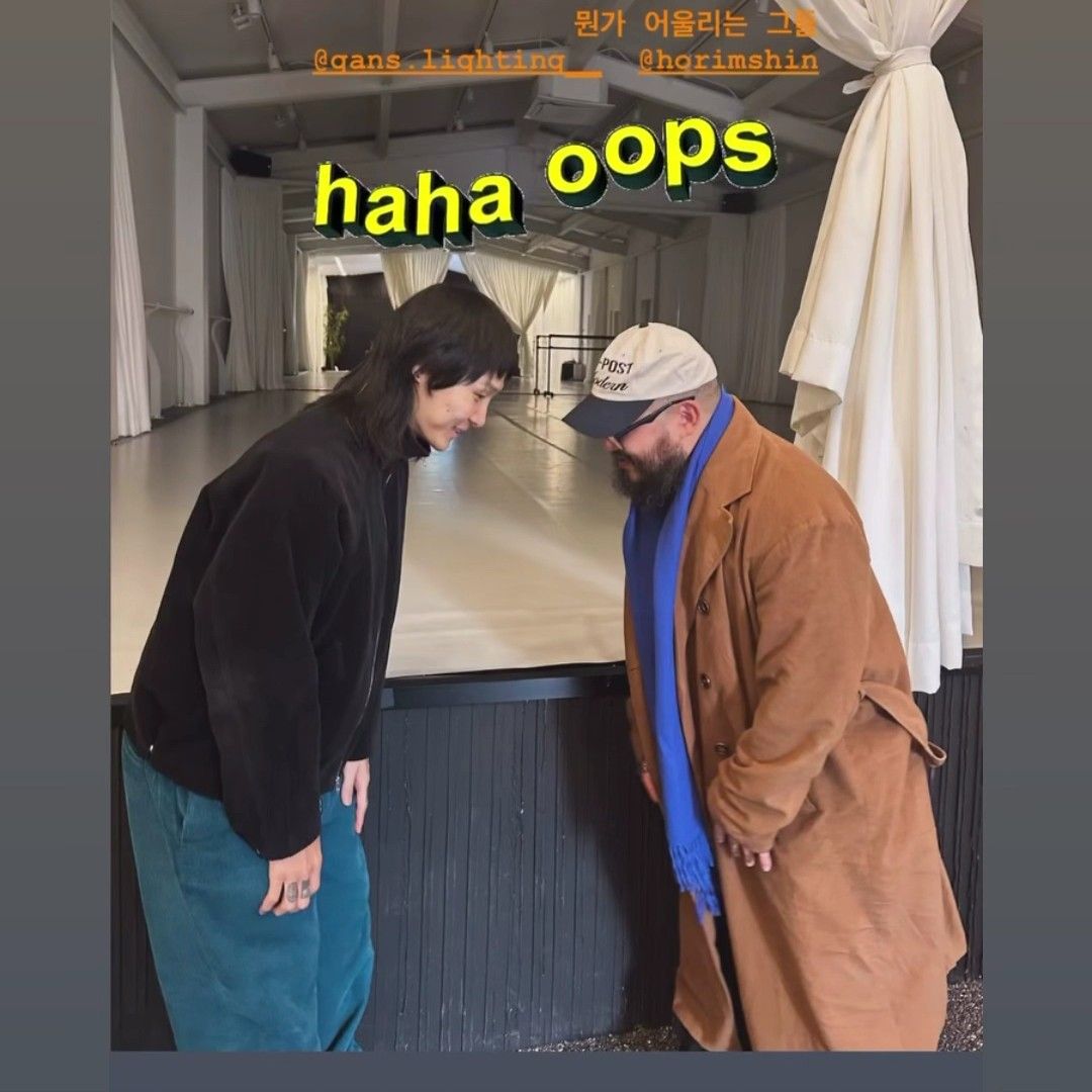 A moment captured by a fan of Ki Moogan