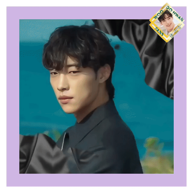 A moment captured by a fan of Woo Dohwan