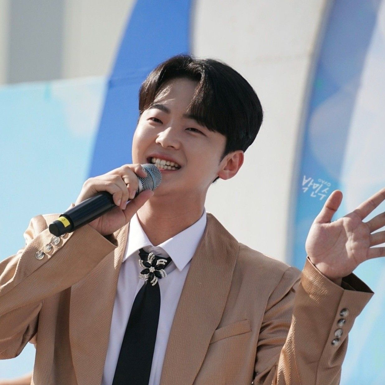 A moment captured by a fan of Park Minsu